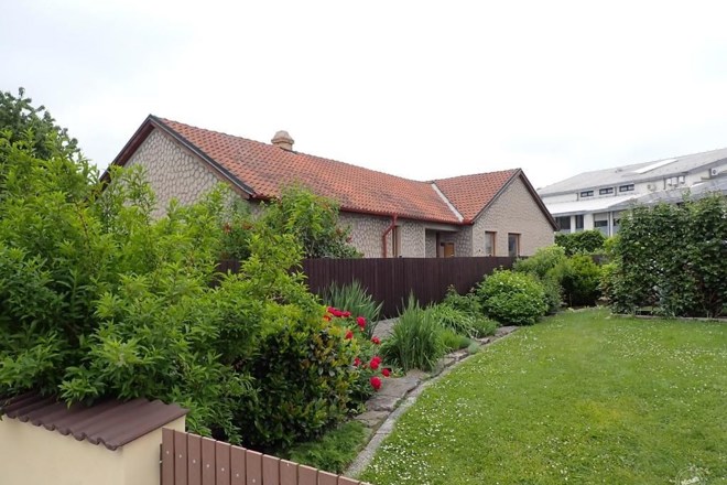 Prodej rodinného domu 4+1 s garáží a zahradou – Kutná Hora, Žižkov