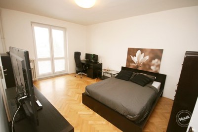 Prodej bytu 1+1, Praha 5, Zbrasalv, El. Přemyslovny 1 Prodej_bytu_1+1,_Praha_5,_Zbrasalv,_El._Přemyslovny_1