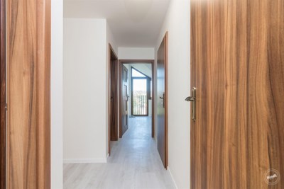 Prodej_rodinného_domu_5+kk,_132_m2_s_garáží_a_pozemkem_05