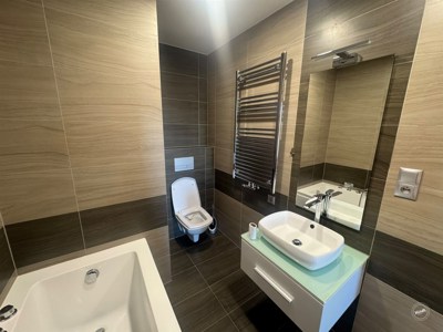 Pronájem_2+kk,_64_m²_+_balkon_18,5_m²,_Residence_Růžák_08