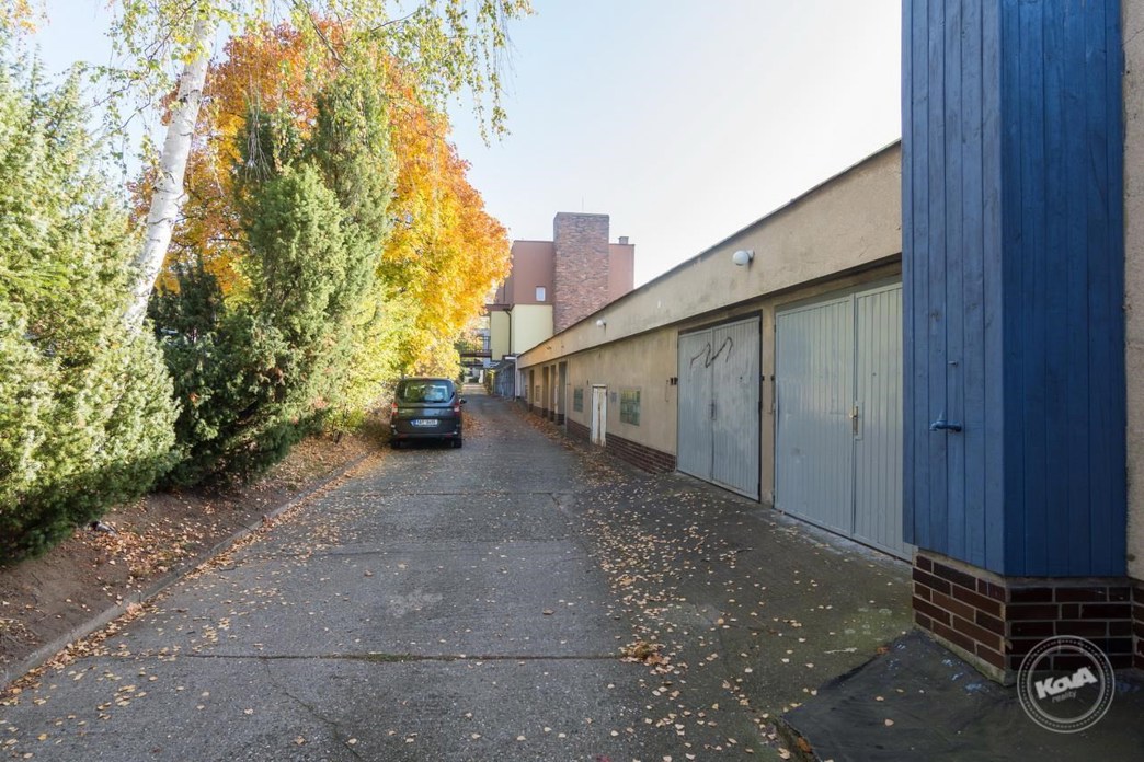 Dražba_obchodu_Praha_5,_Smíchov_-_3