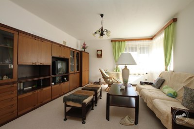 Příbram_-_Lhota_u_Příbramě,_prodej_domu_250_m2_se_zahradou_1529_m2,_garáž,_balkon,_sklep_15_