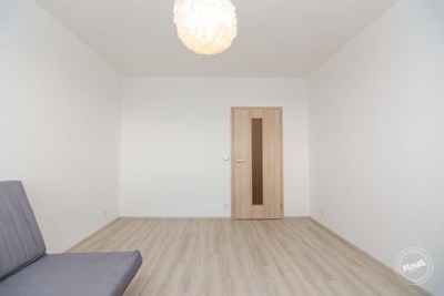 Pronájem_bytu_Kamýk,_Praha_12_s_výhledem_7