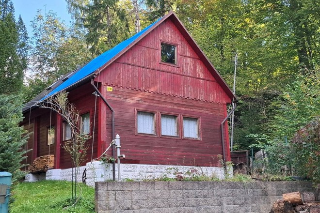 Prodej chaty v Poddubí Kaliště, Praha východ.