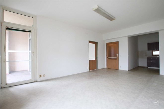 Plzeň, prodej bytu 2+kk, 65 m2, lodžie, sklep, garážové stání 18 m2