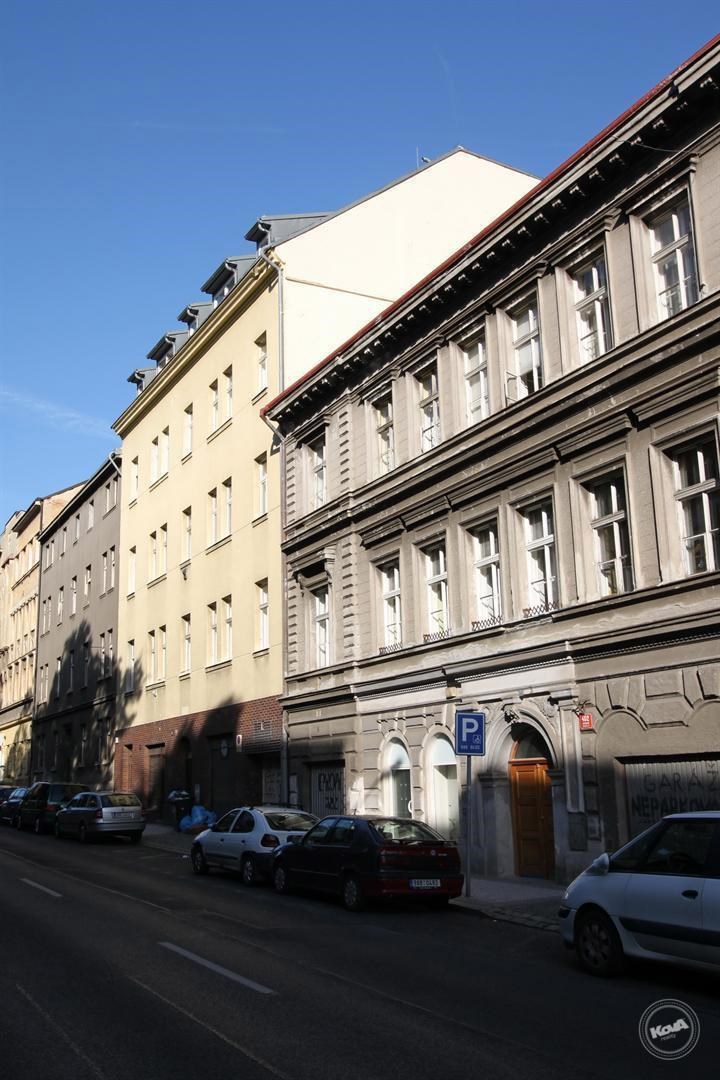 Prodej_bytu,_Praha_5,_Smichov,_Holeckova_3