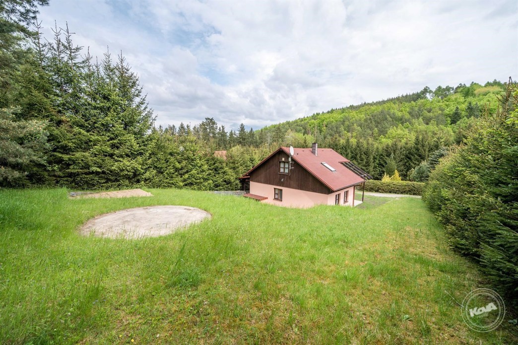 prodej-domu-krepenice-6_optimized