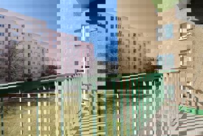 Pardubice,_prodej_bytu_2+kk_po_rekonstrukci_56_m2_+_lodzie,_sklep__010