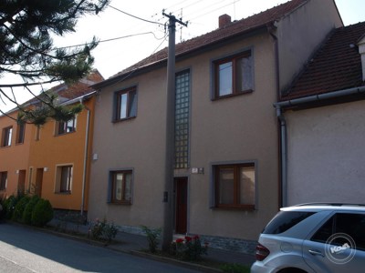 Dražba_RD_6+2,_Brno,_Chrlice_-_1