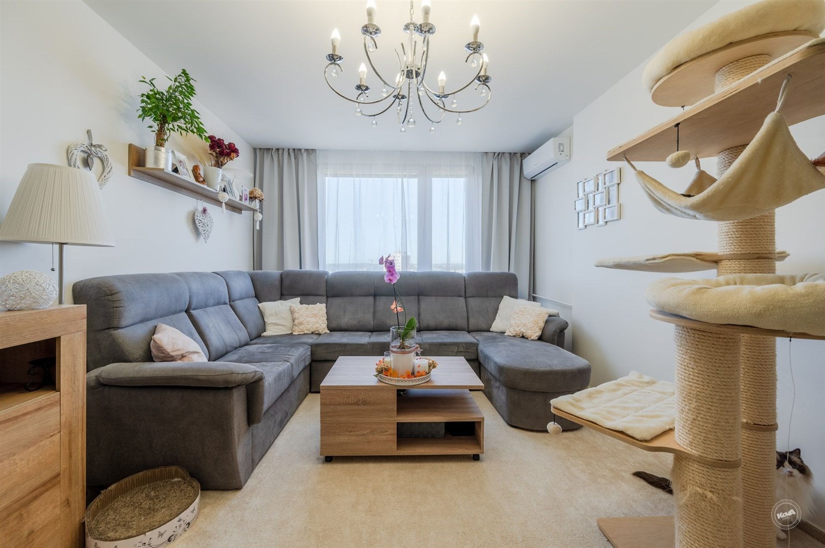 Prodej bytu 4+1 s lodžií, Kamýk, Praha 12