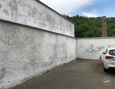 Praha_5_-_Smíchov,_pronájem_parkovacího_stání1