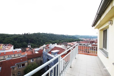 Prodej_byt_2+kk_Holečkova_-_1