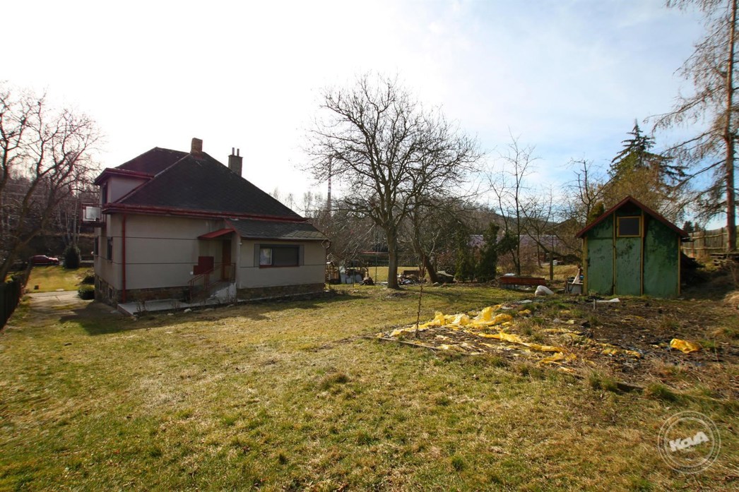 Příbram_-_Lhota_u_Příbramě,_prodej_domu_250_m2_se_zahradou_1529_m2,_garáž,_balkon,_sklep_4_