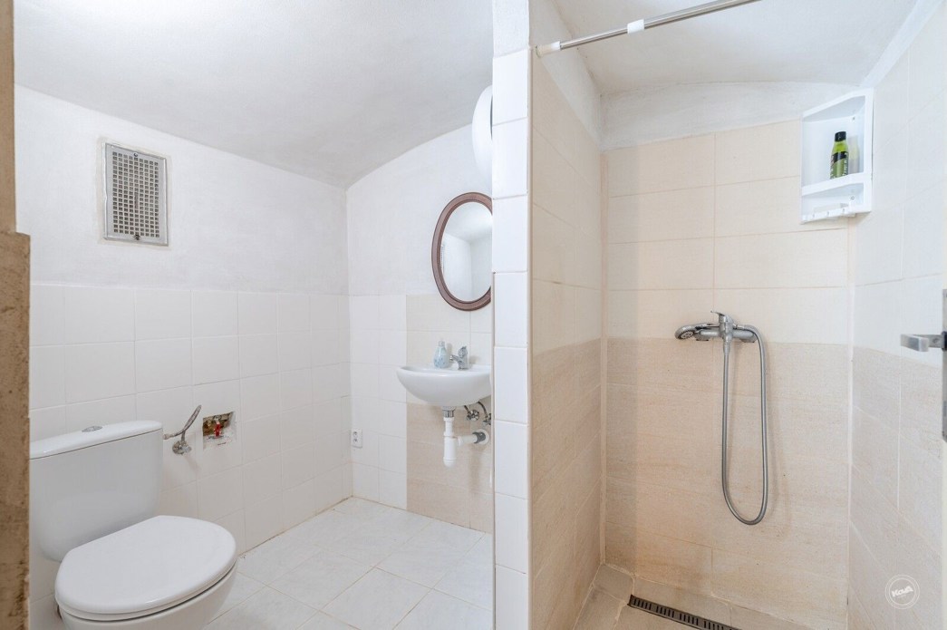 Prodej_Rodinny_dum_Roubenka_Tetka_14