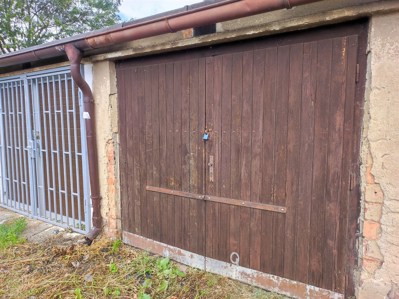 Řadová_garáž_žádané_lokalitě_Prahy_10_–_Michle_03