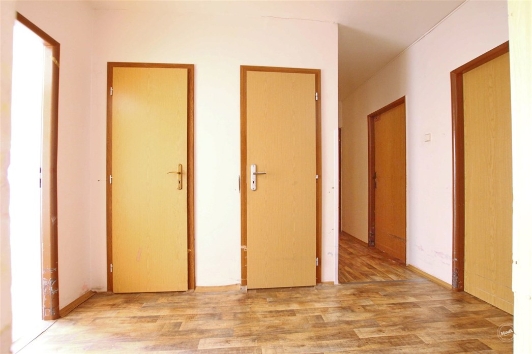 Praha_8_-_Troja,_prodej_bytu_4+1-L,S,_91_m2__008