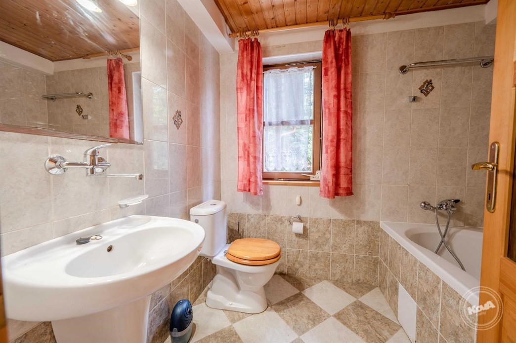 prodej-domu-krepenice-20_optimized